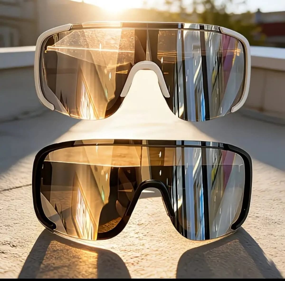 Photo de l'annonce : MAGNIFIQUE PAIRE DE OKLEY SOLAIRE — Boueni (Mode)