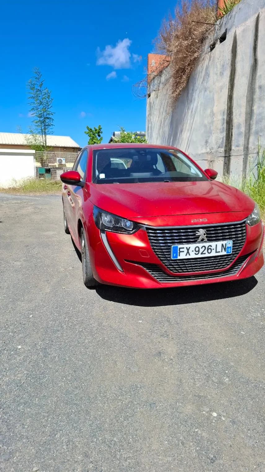 Photo de l'annonce : PEUGEOT 208 ACTIVE1.2 — Mamoudzou · Kawéni (Véhicules)
