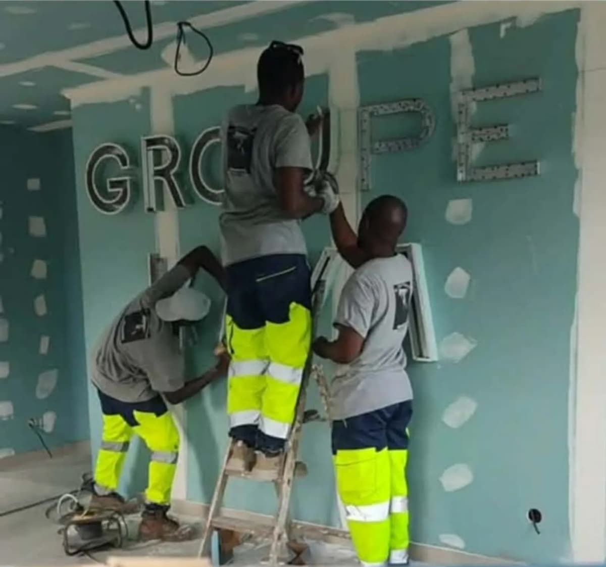 Photo de l'annonce : Travaux Plâtrier — Koungou · Majicavo-Koropa (Emploi & services)