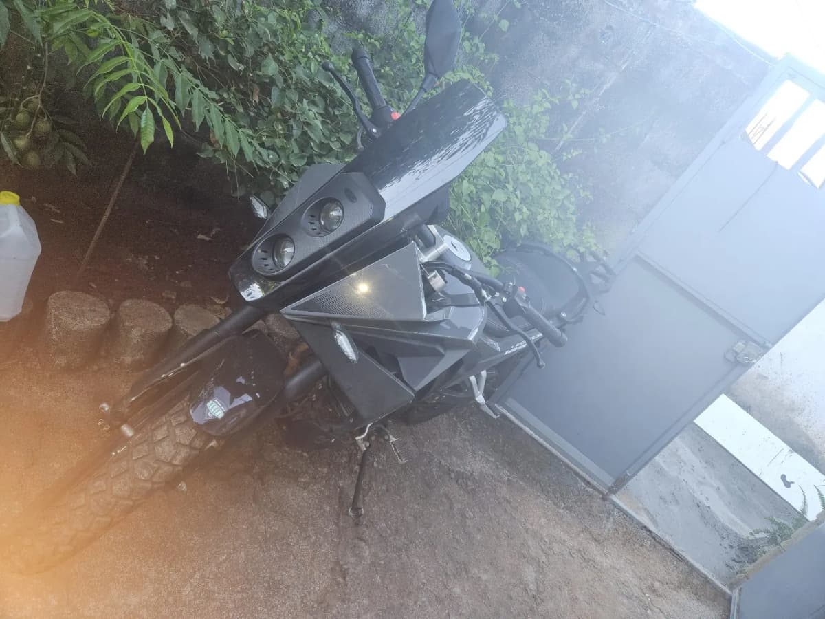 Photo de l'annonce : - Rieju Aventura 125 Trail — Chiconi (Véhicules)