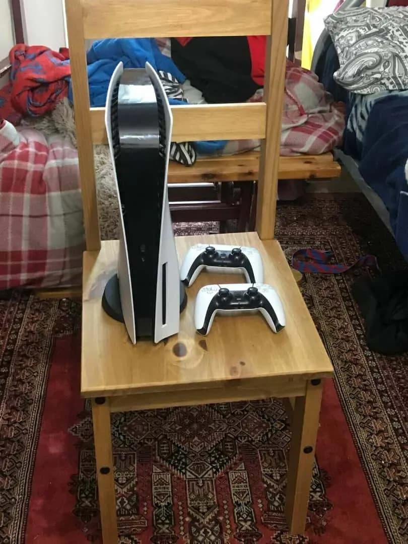 Photo de l'annonce : Sony PlayStation 5 Édition Blu-Ray 825Go Avec 2 Manettes — Mamoudzou (Multimédia)