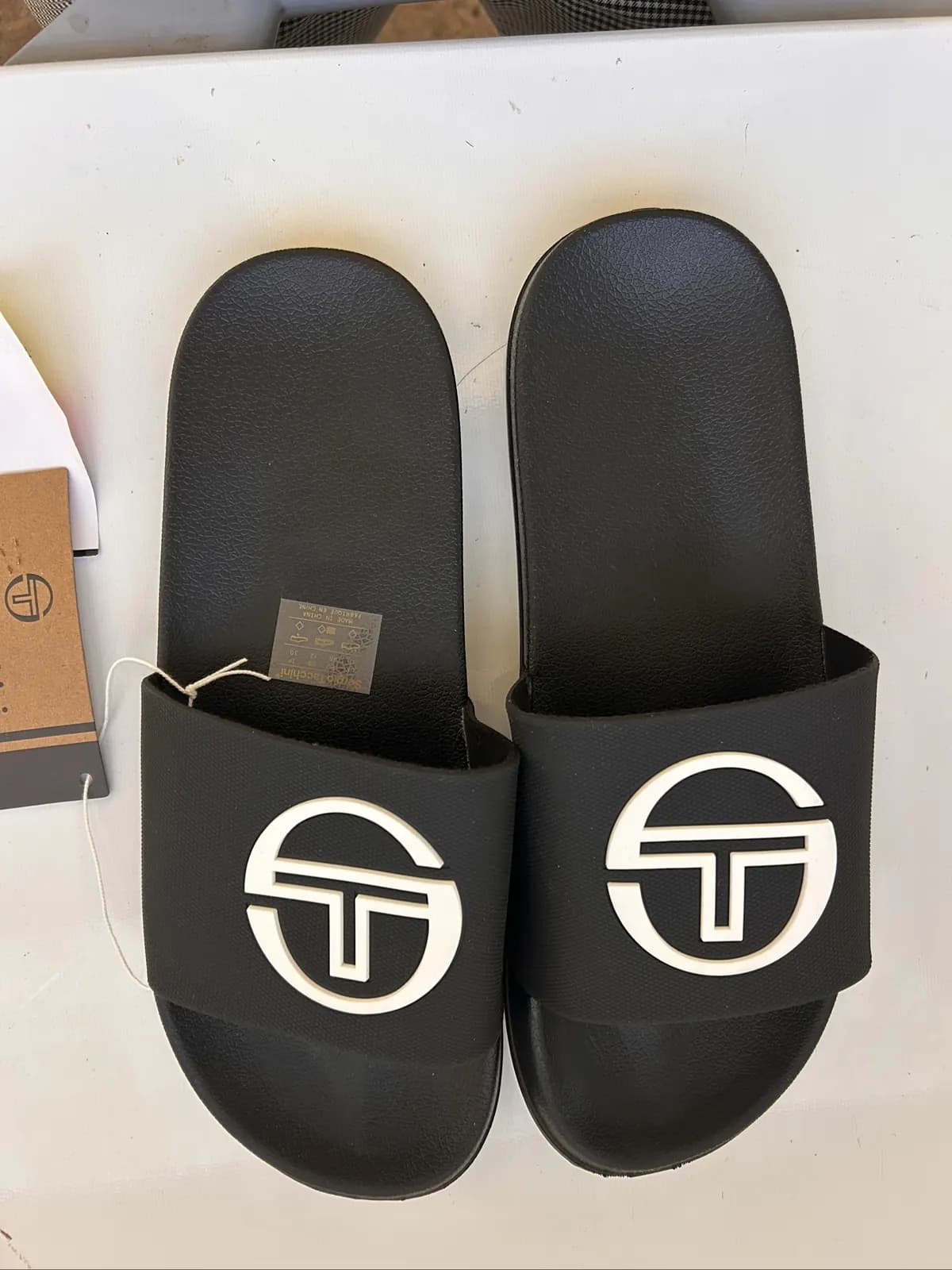 Photo de l'annonce : Chaussures Sergio tacchini ￼ — Mamoudzou · Mtsapéré (Mode)
