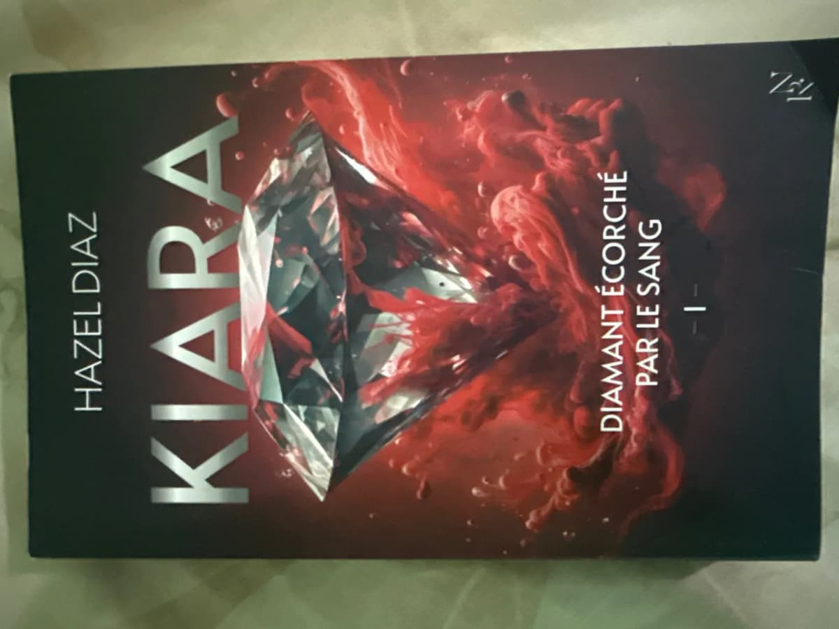 Photo de l'annonce : KIARA Diamant écorché par le sang I — Chiconi (Loisirs)