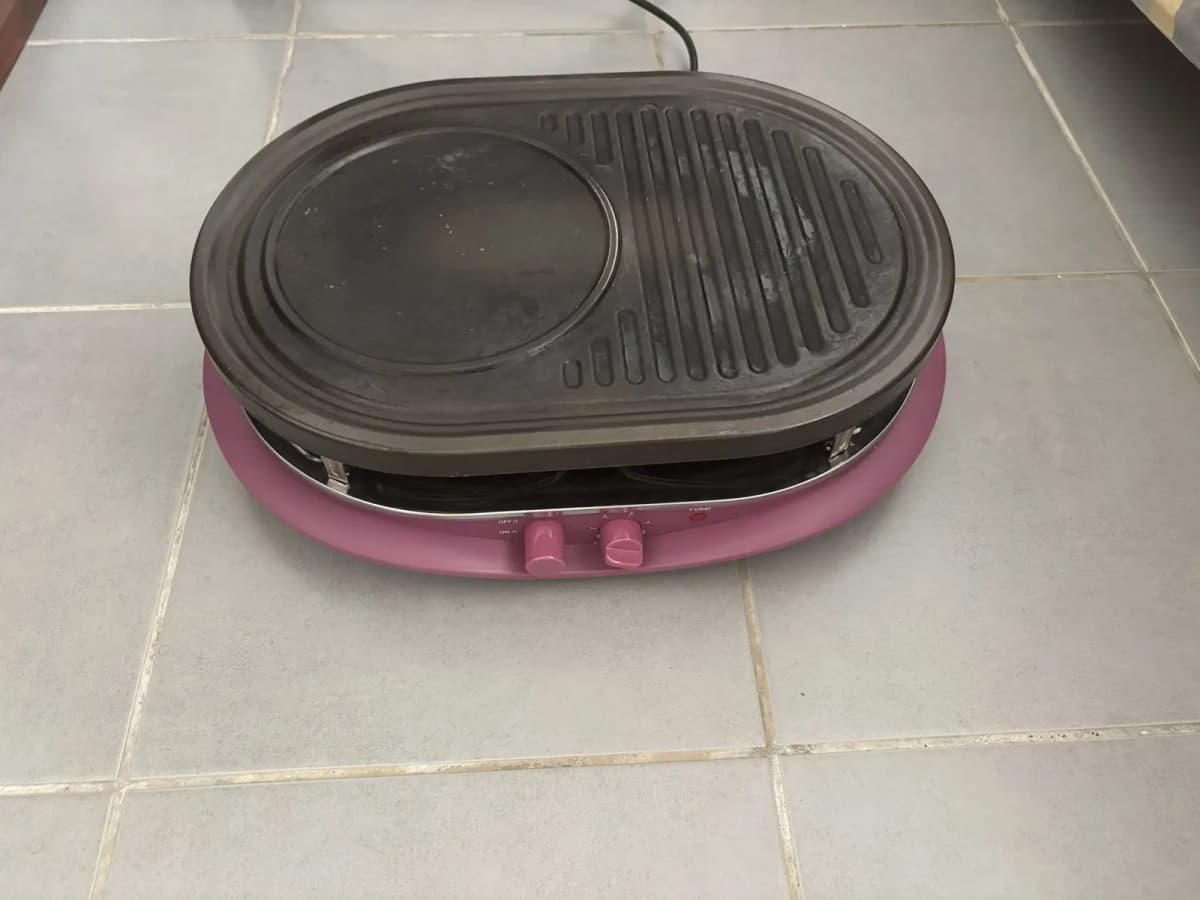 Photo de l'annonce : Machine à raclette — Koungou · Majicavo-Lamir (Maison)