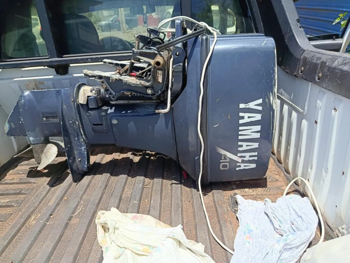 Photo de l'annonce : Avant de remonter de 40 chevaux arbre longue Yamaha — Mamoudzou · Kavani (Autres)