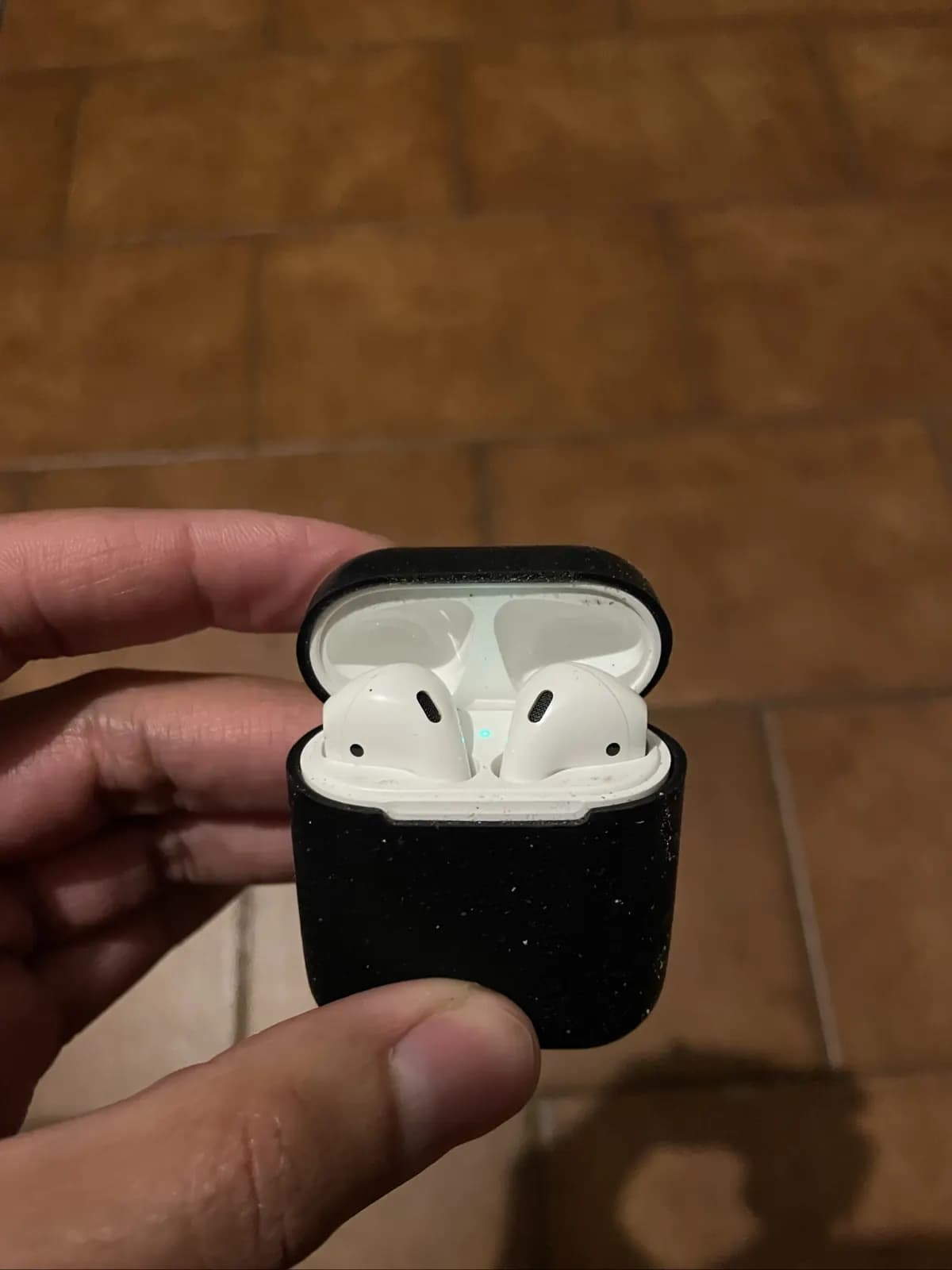 Photo de l'annonce : airpods 2 — Koungou · Majicavo-Lamir (Multimédia)