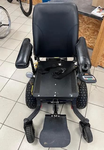 Photo de l'annonce : fauteuil roulant électrique magic mobility — Mamoudzou (Véhicules)