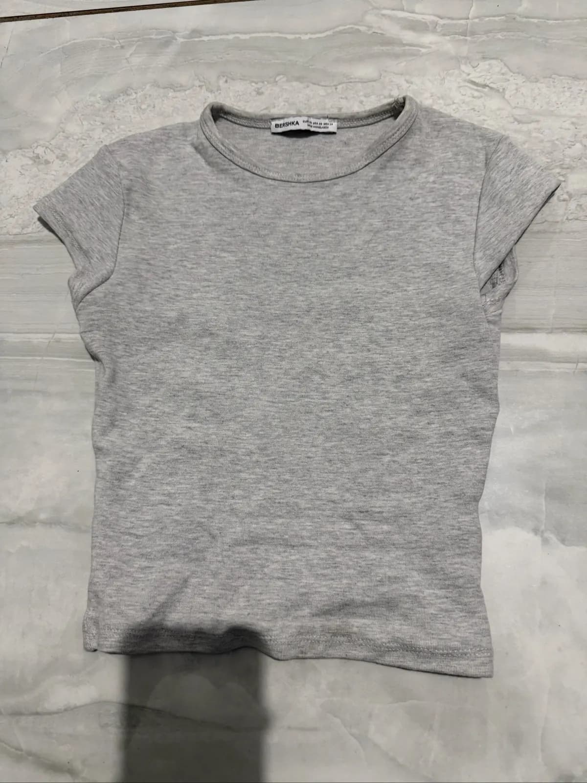 Photo de l'annonce : crop top bershka — Mamoudzou (Mode)