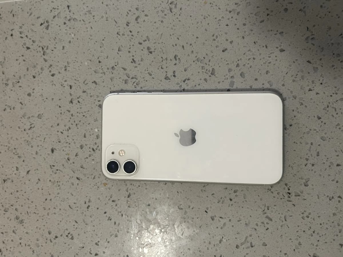 Photo de l'annonce : iPhone 11 64Go — Sada (Multimédia)