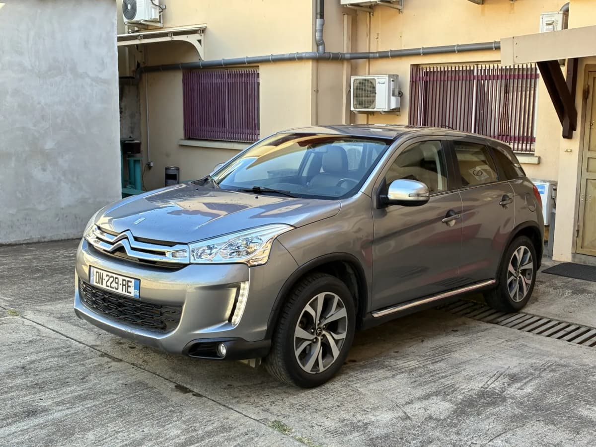 Photo de l'annonce : Citroën c 4 Aircross 11000kms comme neuve — Mamoudzou · Centre (Véhicules)