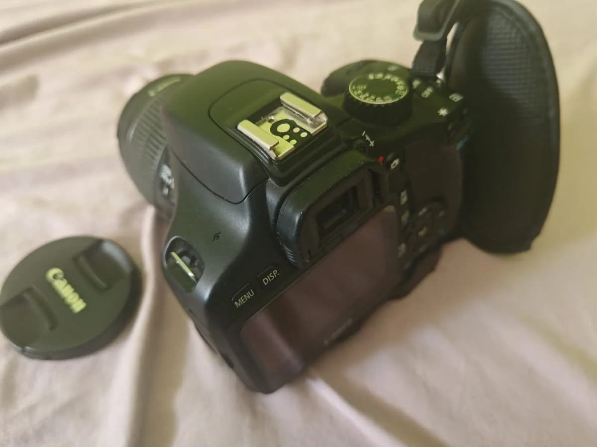 Photo de l'annonce : Appareil photo Canon Eos 550D — Dembeni · Tsararano (Multimédia)