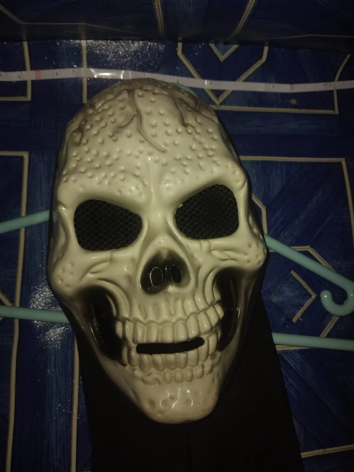Photo de l'annonce : Masque d’halloween — Mamoudzou · Mtsapéré (Loisirs)