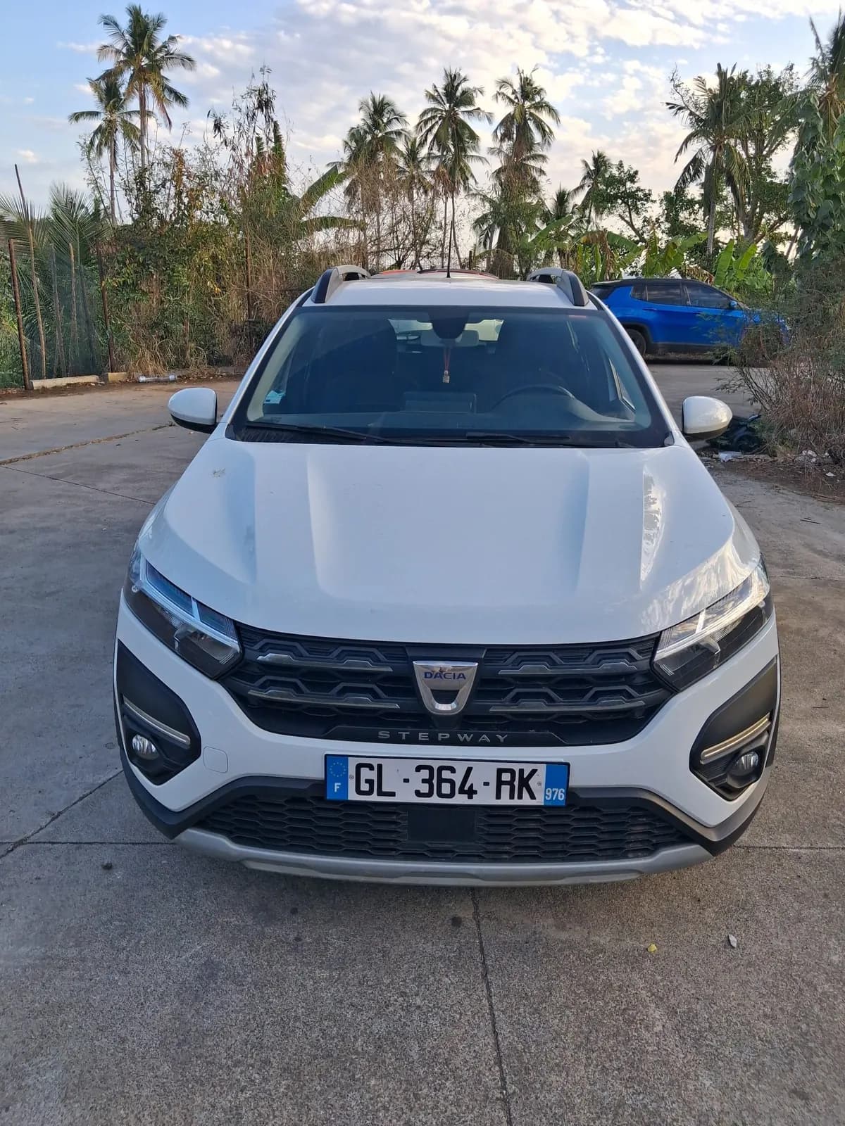 Photo de l'annonce : Dacia Sandero stepway 90ch 2023 — Boueni (Véhicules)