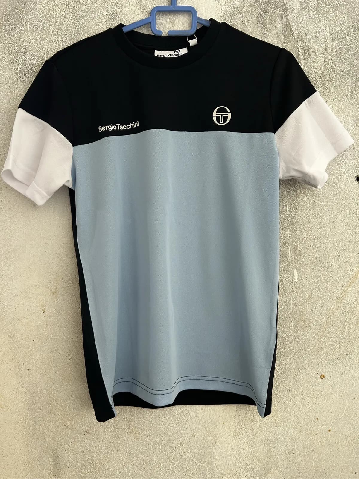 Photo de l'annonce : t-shirt Sergio tacchini — Mamoudzou · Mtsapéré (Mode)